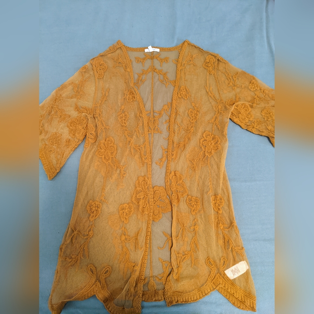 Yellow lace kimono